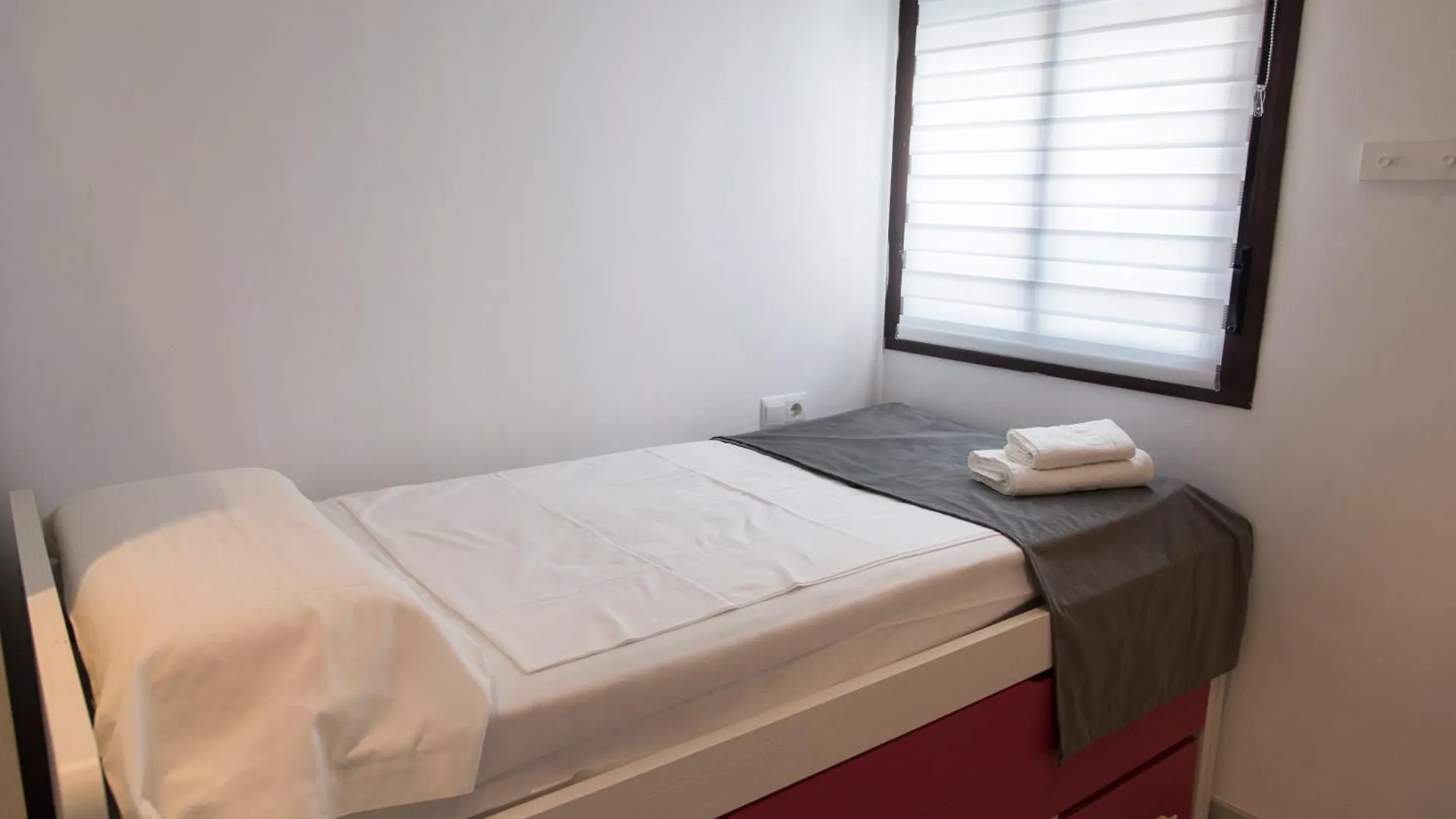 Nightinsevilla Bailen Free Parking