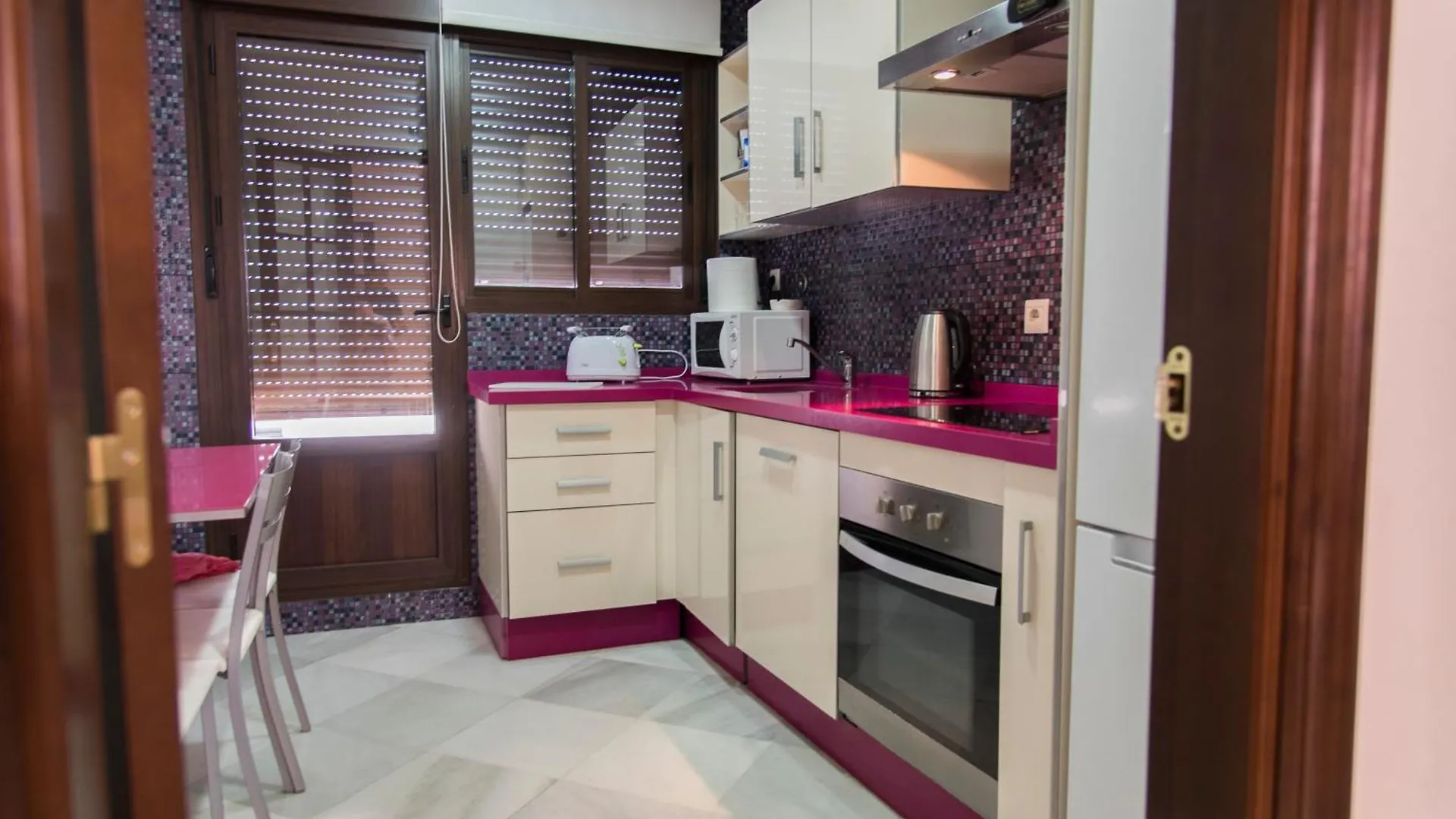 Nightinsevilla Bailen Free Parking Appartement