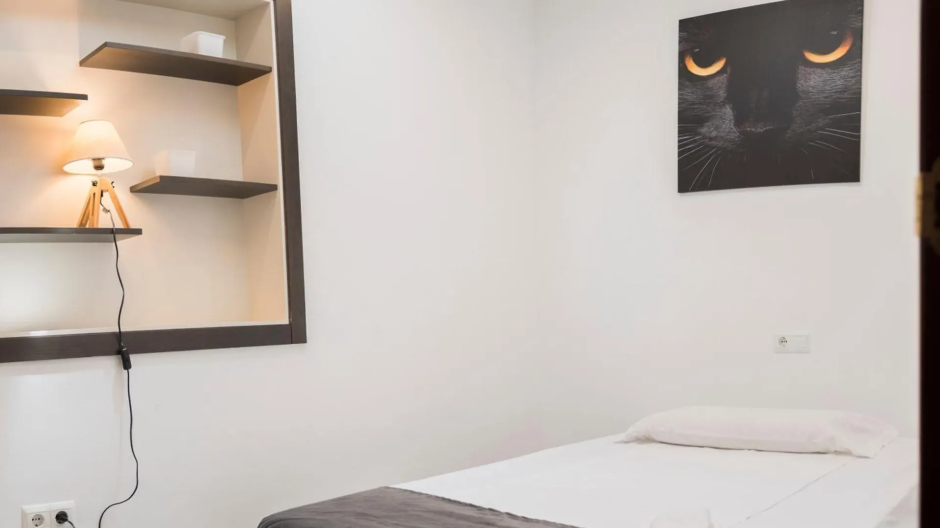 Nightinsevilla Bailen Free Parking Espagne